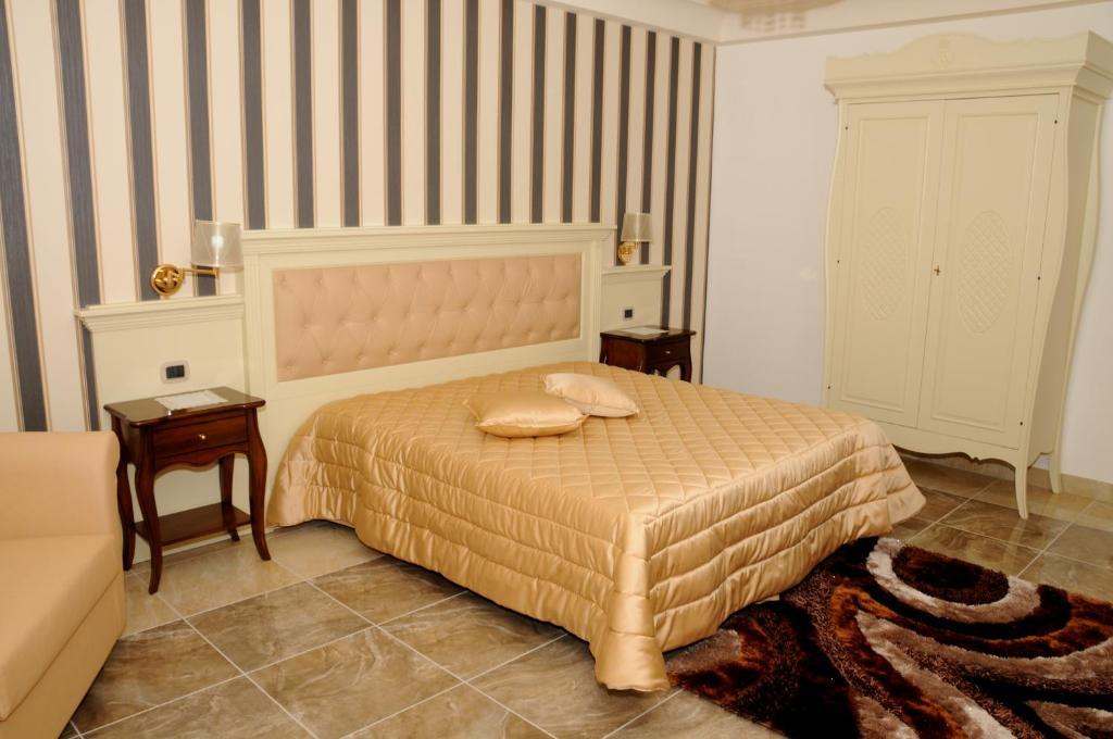 Regina Di Saba - Hotel Villa Per Ricevimenti Grottaminarda Room photo