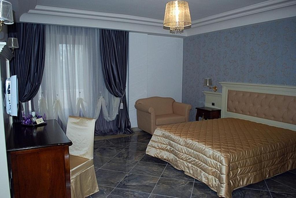 Regina Di Saba - Hotel Villa Per Ricevimenti Grottaminarda Room photo